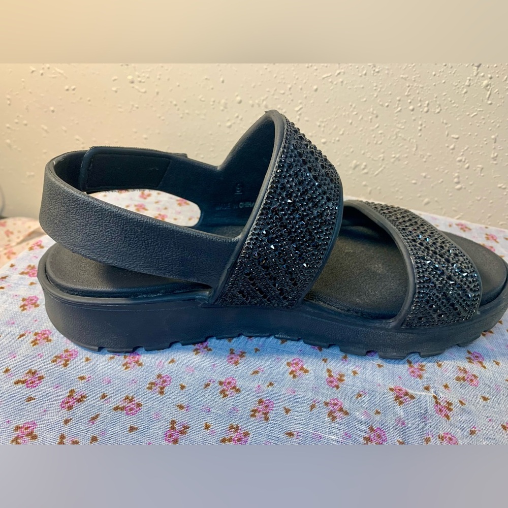 Sketchers Foamies Arch Fit Black Rhinestone Sandals - Picture 7 of 12